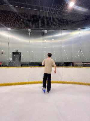 21% Off Ice Skating at SM MOA, Megamall: Enjoy a 2-Hours Ice Skating Pass including Shoes & Helmet
