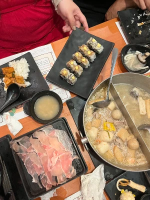 34%Off Suki-Ya Ayala Malls Manila Bay: Unli Buffet Sukiyaki, Shabu Shabu Hotpot & Buffet, Salad, Noodles, Iced Tea, Juices, Ice Cream Eat-All-You-Can starting at P398 instead of P599