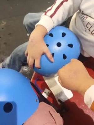21% Off Ice Skating at SM MOA, Megamall: Enjoy a 2-Hours Ice Skating Pass including Shoes & Helmet