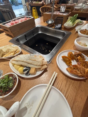 58%Off Enjoy Unlimited Premium Hotpot Shabu-Shabu Feast: Meats, Drinks, Veggies, Meatballs, Side Dishes at One Pot Hotpot in SMDC Shore Residences Pasay City for P419 instead of P999