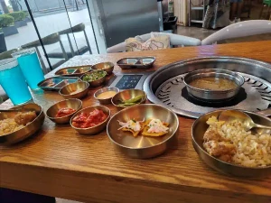 55%Off Mr. Korea: Unlimited Samgyupsal Grill, Serve Ups Endless Meats, Seafood, Sides, Hotpot, Drinks and more at Two-Ecom MOA for P399 instead of P899