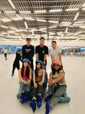 21% Off Ice Skating at SM MOA, Megamall: Enjoy a 2-Hours Ice Skating Pass including Shoes & Helmet