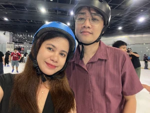 21% Off Ice Skating at SM MOA, Megamall: Enjoy a 2-Hours Ice Skating Pass including Shoes & Helmet