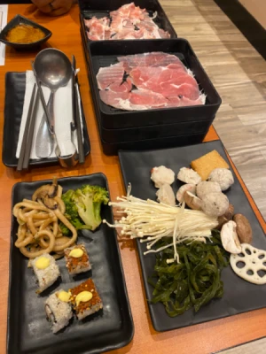 34%Off Suki-Ya Ayala Malls Manila Bay: Unli Buffet Sukiyaki, Shabu Shabu Hotpot & Buffet, Salad, Noodles, Iced Tea, Juices, Ice Cream Eat-All-You-Can starting at P398 instead of P599