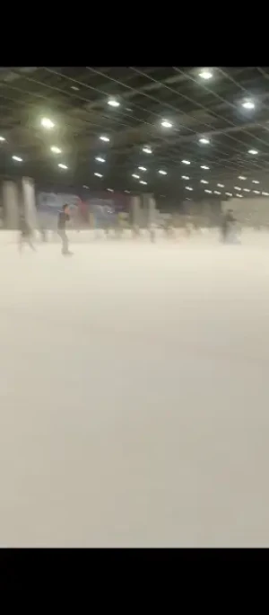 21% Off Ice Skating at SM MOA, Megamall: Enjoy a 2-Hours Ice Skating Pass including Shoes & Helmet