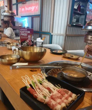 55%Off Mr. Korea: Unlimited Samgyupsal Grill, Serve Ups Endless Meats, Seafood, Sides, Hotpot, Drinks and more at Two E-com MOA, Ayala North Exchange Makati for P399 instead of P899