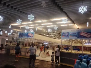 21% Off Ice Skating at SM MOA, Megamall: Enjoy a 2-Hours Ice Skating Pass including Shoes & Helmet