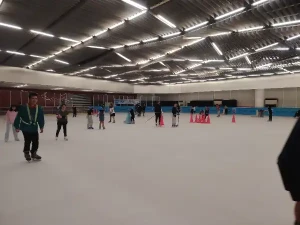 21% Off Ice Skating at SM MOA, Megamall: Enjoy a 2-Hours Ice Skating Pass including Shoes & Helmet