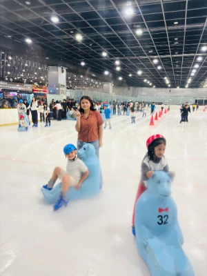 21% Off Ice Skating at SM MOA, Megamall: Enjoy a 2-Hours Ice Skating Pass including Shoes & Helmet