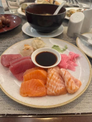 33%Off Admiral Hotel Manila's Luxury Buffet: Experience a Fine Dining Rooftop 5 Star Buffet with Magnificent Views of Manila Bay or El Atrio Lounge & Hampers