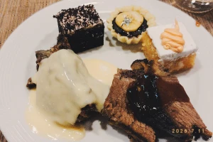Heritage Hotel's Luxury 5-Star Eat-All-You-Can Buffet Featuring Cuisines from the Whole World 💗
