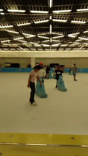 21% Off Ice Skating at SM MOA, Megamall: Enjoy a 2-Hours Ice Skating Pass including Shoes & Helmet