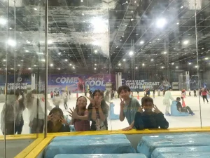 21% Off Ice Skating at SM MOA, Megamall: Enjoy a 2-Hours Ice Skating Pass including Shoes & Helmet