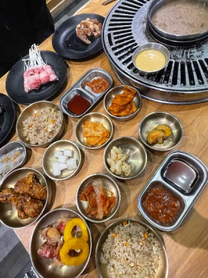 55%Off Mr. Korea: Unlimited Samgyupsal Grill, Serve Ups Endless Meats, Seafood, Sides, Hotpot, Drinks and more at Two E-com MOA, Ayala North Exchange Makati for P399 instead of P899