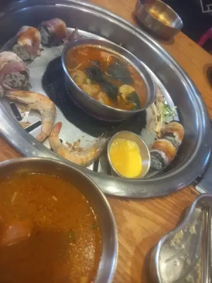 55%Off Mr. Korea: Unlimited Samgyupsal Grill, Serve Ups Endless Meats, Seafood, Sides, Hotpot, Drinks and more at Two E-com MOA, Ayala North Exchange Makati for P399 instead of P899