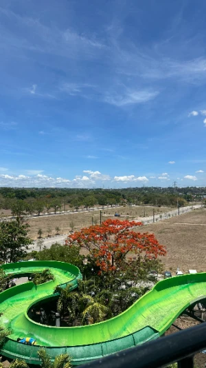 70%Off Splash Island Day Pass: Independence Promo Starting from P299 for Access to All Slides, Pools, Press Buy Now to See All Options