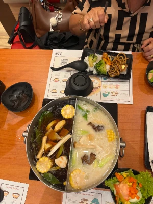 34%Off Suki-Ya Ayala Malls Manila Bay: Unli Buffet Sukiyaki, Shabu Shabu Hotpot & Buffet, Salad, Noodles, Iced Tea, Juices, Ice Cream Eat-All-You-Can starting at P398 instead of P599