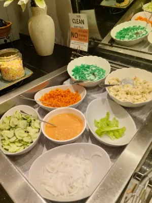 34%Off Suki-Ya Ayala Malls Manila Bay: Unli Buffet Sukiyaki, Shabu Shabu Hotpot & Buffet, Salad, Noodles, Iced Tea, Juices, Ice Cream Eat-All-You-Can starting at P398 instead of P599