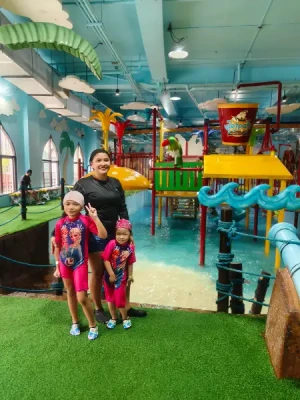 44%Off Wetpark Adventure Lagoon at Venice Grand Kanal Mall in McKinley Hill for 1 Child and 1 Adult