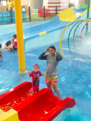 44%Off Wetpark Adventure Lagoon at Venice Grand Kanal Mall in McKinley Hill for 1 Child and 1 Adult