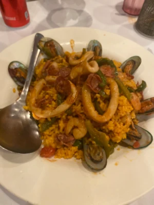 40%Off: P599 for P1000 Consumable for Food & Drinks at Burgoo Gateway, SM Southmall, District Imus, Vista Mall Taguig, Gumbo Mega Atrium Megamall