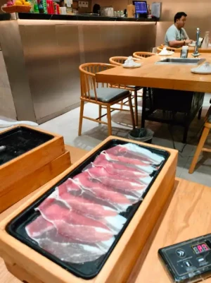 58%Off Enjoy Unlimited Premium Hotpot Shabu-Shabu Feast: Meats, Drinks, Veggies, Meatballs, Side Dishes at One Pot Hotpot in SMDC Shore Residences Pasay City for P419 instead of P999