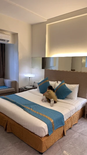 30%Off King-Room for 2 Adults and 2 Kids at VS Hotel at Victoria at Victoria Sports Tower with Water Spa, Breakfast, Gym starting at P2480