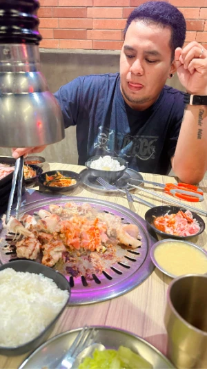 20%Off Samgyuniku Unli Japanese Korean Grill or Hotpot USDA Beef at Uptown Mall, BF Homes, Festival Mall, Vista Mall, Santana Grove