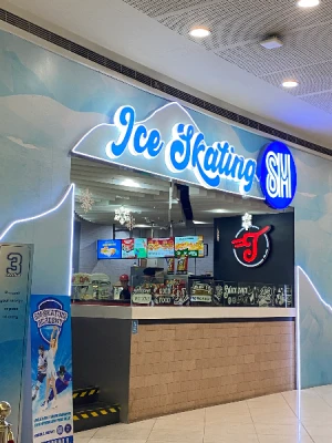 21% Off Ice Skating at SM MOA, Megamall: Enjoy a 2-Hours Ice Skating Pass including Shoes & Helmet