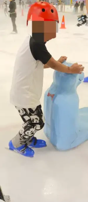 21% Off Ice Skating at SM MOA, Megamall: Enjoy a 2-Hours Ice Skating Pass including Shoes & Helmet