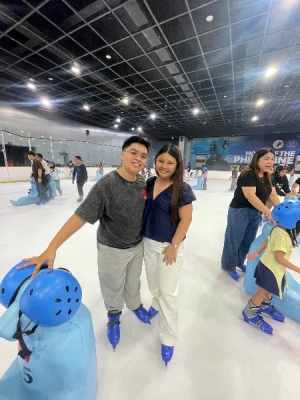 21% Off Ice Skating at SM MOA, Megamall: Enjoy a 2-Hours Ice Skating Pass including Shoes & Helmet