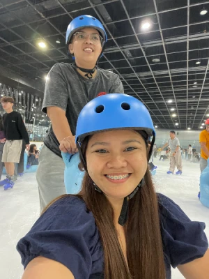 21% Off Ice Skating at SM MOA, Megamall: Enjoy a 2-Hours Ice Skating Pass including Shoes & Helmet