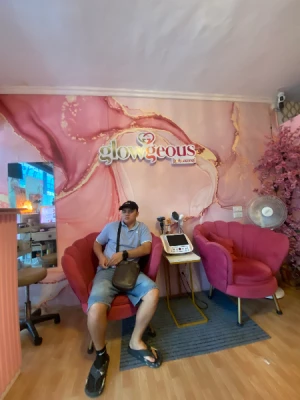 45%Off 60 Minutes Whole Body Massage, Headspa, Hydra Facial, Ear Candling, Foot Spa and more At Glowgeous Head Spa in Quezon City starting from P299