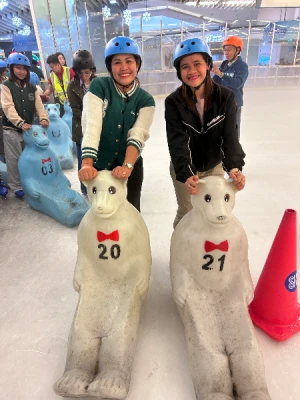 21% Off Ice Skating at SM MOA, Megamall: Enjoy a 2-Hours Ice Skating Pass including Shoes & Helmet
