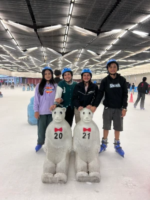 21% Off Ice Skating at SM MOA, Megamall: Enjoy a 2-Hours Ice Skating Pass including Shoes & Helmet