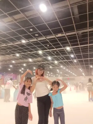 21% Off Ice Skating at SM MOA, Megamall: Enjoy a 2-Hours Ice Skating Pass including Shoes & Helmet