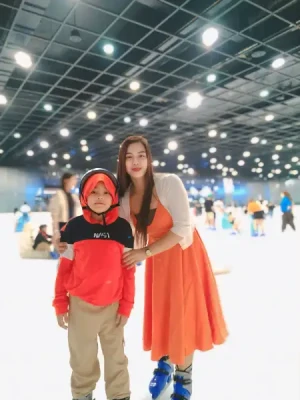 21% Off Ice Skating at SM MOA, Megamall, Cebu: Enjoy a 2-Hours Ice Skating Pass starting at P278 instead of P350