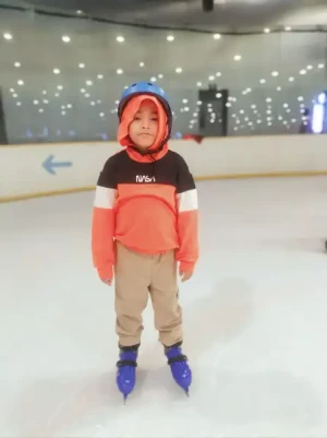 21% Off Ice Skating at SM MOA, Megamall, Cebu: Enjoy a 2-Hours Ice Skating Pass starting at P278 instead of P350