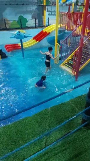 44%Off Wetpark Adventure Lagoon at Venice Grand Kanal Mall in McKinley Hill for 1 Child and 1 Adult