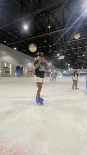 21% Off Ice Skating at SM MOA, Megamall: Enjoy a 2-Hours Ice Skating Pass including Shoes & Helmet