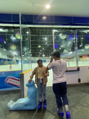 21% Off Ice Skating at SM MOA, Megamall: Enjoy a 2-Hours Ice Skating Pass including Shoes & Helmet