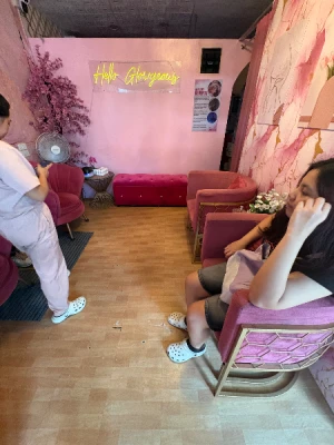 45%Off 60 Minutes Whole Body Massage, Headspa, Hydra Facial, Ear Candling, Foot Spa and more At Glowgeous Head Spa in Quezon City starting from P299