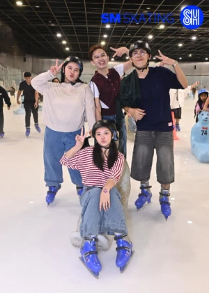 21% Off Ice Skating at SM MOA, Megamall: Enjoy a 2-Hours Ice Skating Pass including Shoes & Helmet