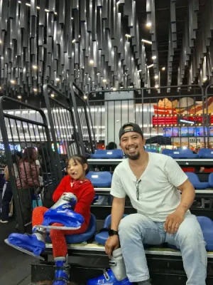 21% Off Ice Skating at SM MOA, Megamall: Enjoy a 2-Hours Ice Skating Pass including Shoes & Helmet