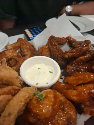 40%Off: P599 for P1000 Consumable for Food & Drinks at Burgoo Gateway, SM Southmall, District Imus, Vista Mall Taguig, Gumbo Mega Atrium Megamall