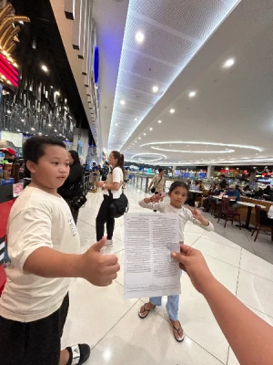 21% Off Ice Skating at SM MOA, Megamall: Enjoy a 2-Hours Ice Skating Pass including Shoes & Helmet