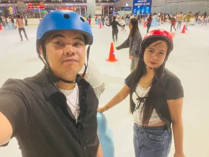 21% Off Ice Skating at SM MOA, Megamall: Enjoy a 2-Hours Ice Skating Pass including Shoes & Helmet