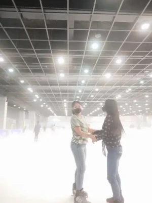 21% Off Ice Skating at SM MOA, Megamall, Cebu: Enjoy a 2-Hours Ice Skating Pass starting at P278 instead of P350