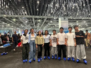 21% Off Ice Skating at SM MOA, Megamall: Enjoy a 2-Hours Ice Skating Pass including Shoes & Helmet