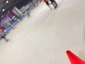 21% Off Ice Skating at SM MOA, Megamall: Enjoy a 2-Hours Ice Skating Pass including Shoes & Helmet